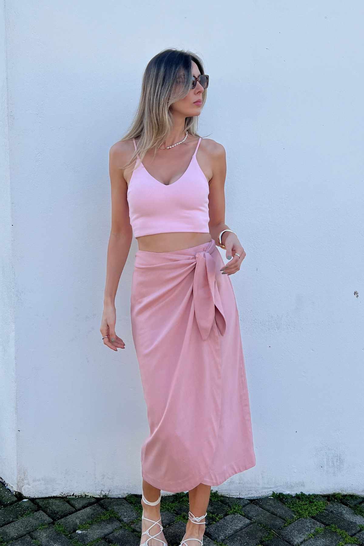 Saia Midi Transpassada Envelope em Viscolinho Luana