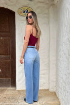 Calça Jeans Feminina Reta Cós Médio Clara
