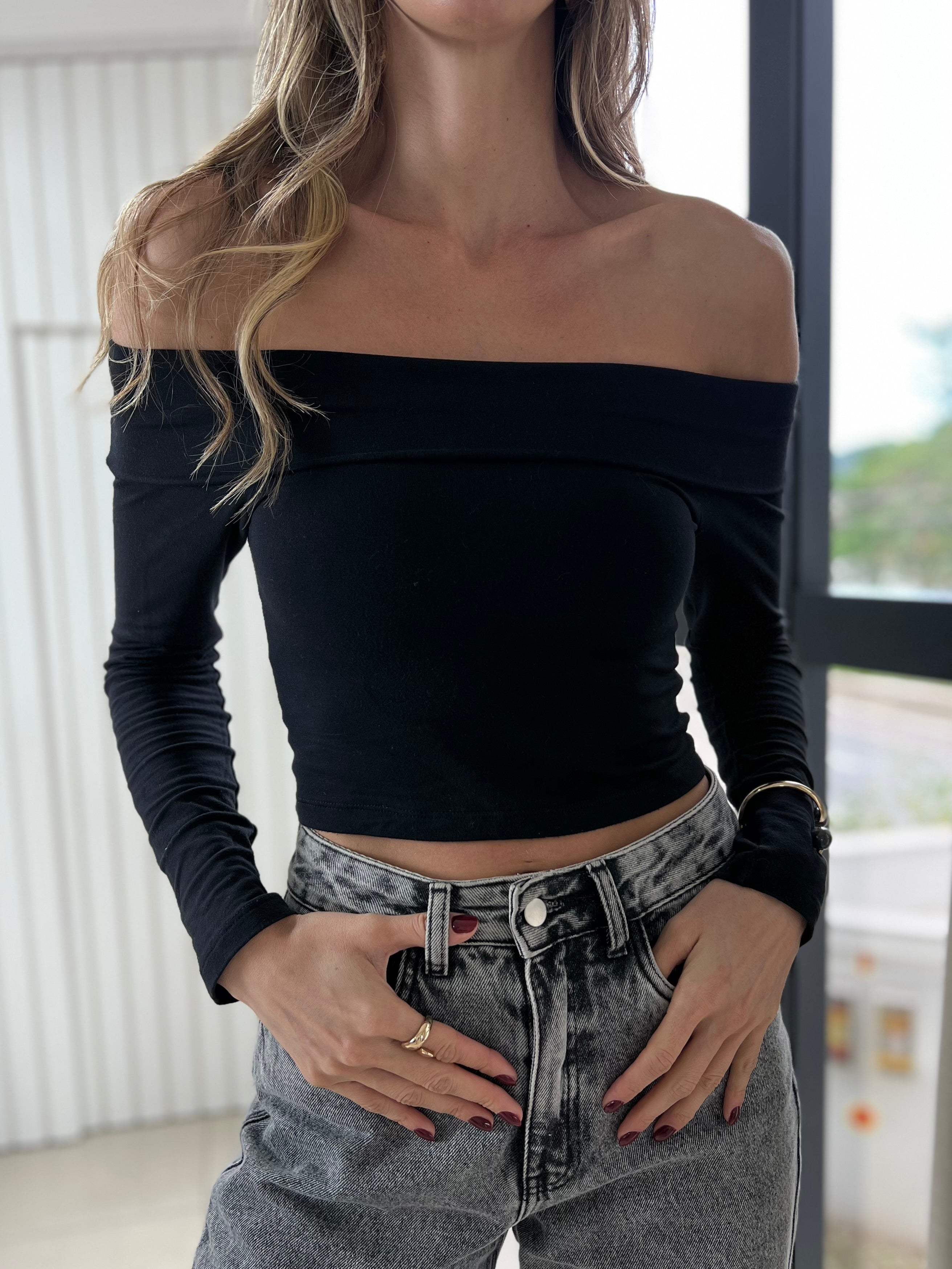 Blusa Feminina Manga Longa Ombro a Ombro Camila
