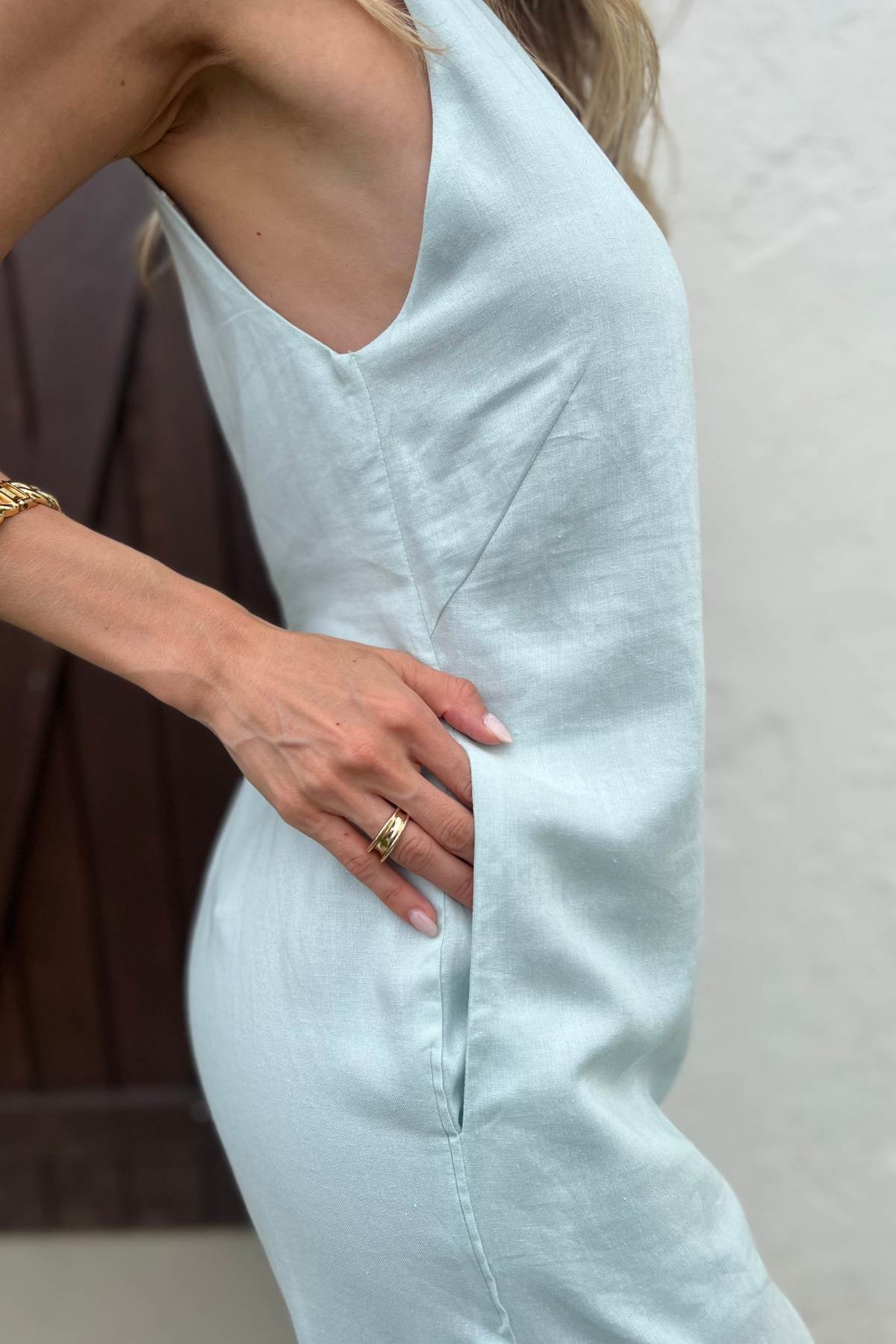 Macacão Feminino Decote nas Costas Abertas Alexia