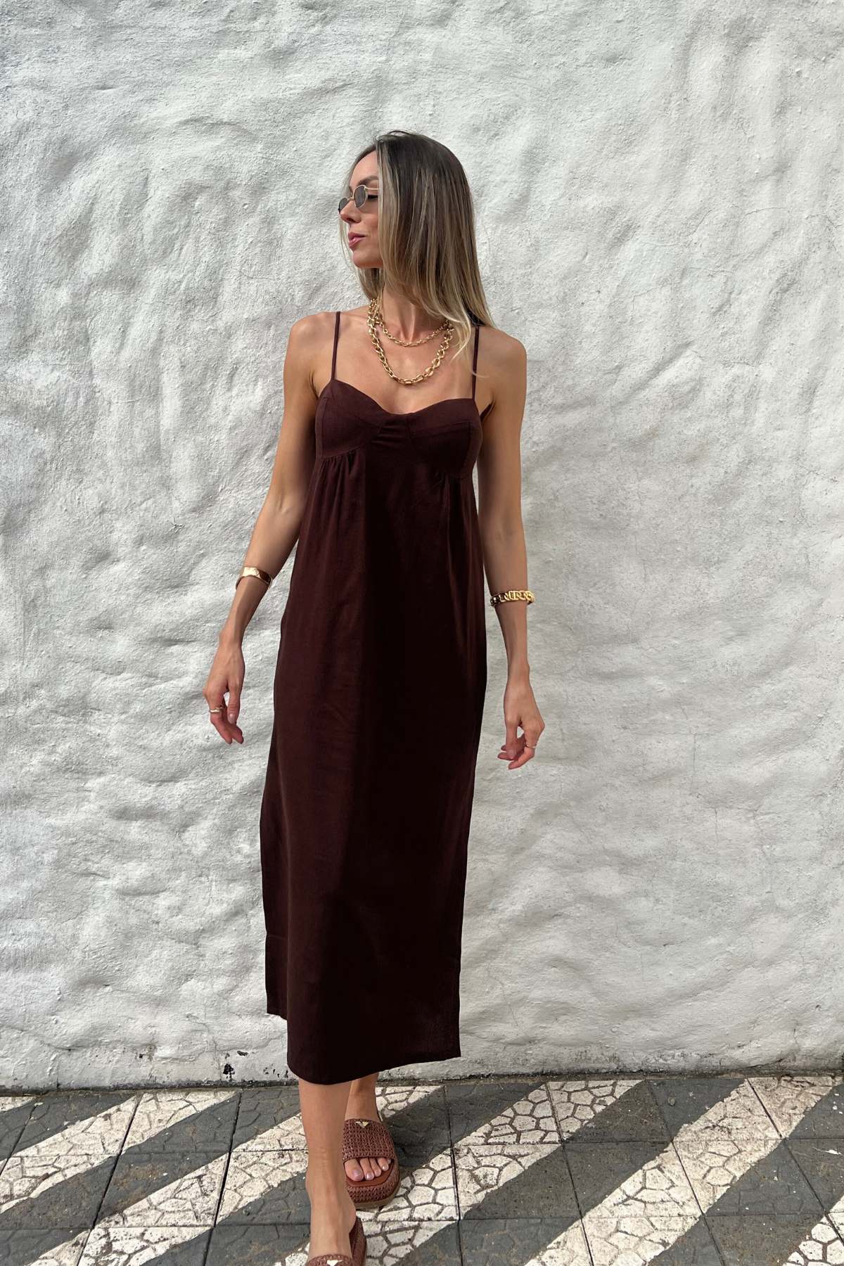 Vestido Midi com Bojo e Fendas em Viscolinho Catarina