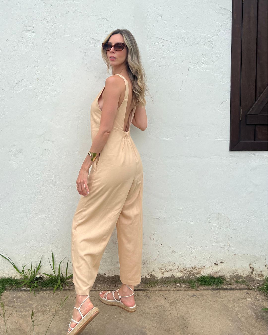 Macacão Feminino Decote nas Costas Abertas Alexia