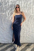 Vestido Longuete em Linho e Viscose com Decote Reto Dobrado Liana