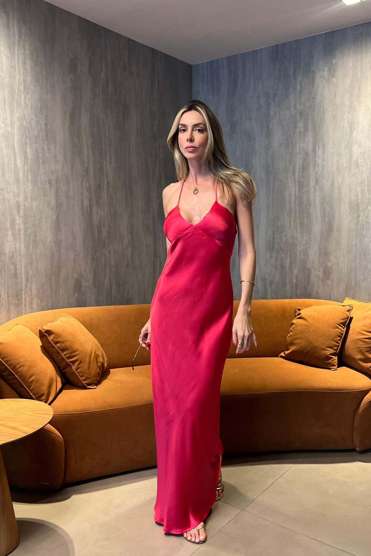 Vestido Longo Acetinado Decote V Mila