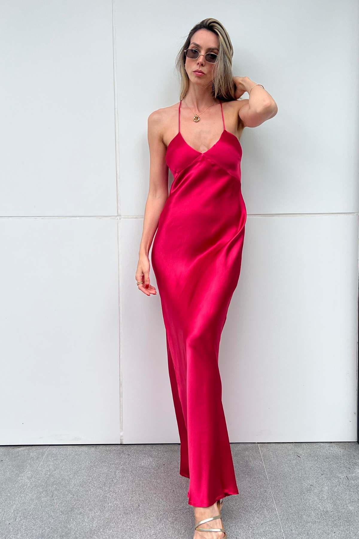 Vestido Longo Acetinado Decote V Mila