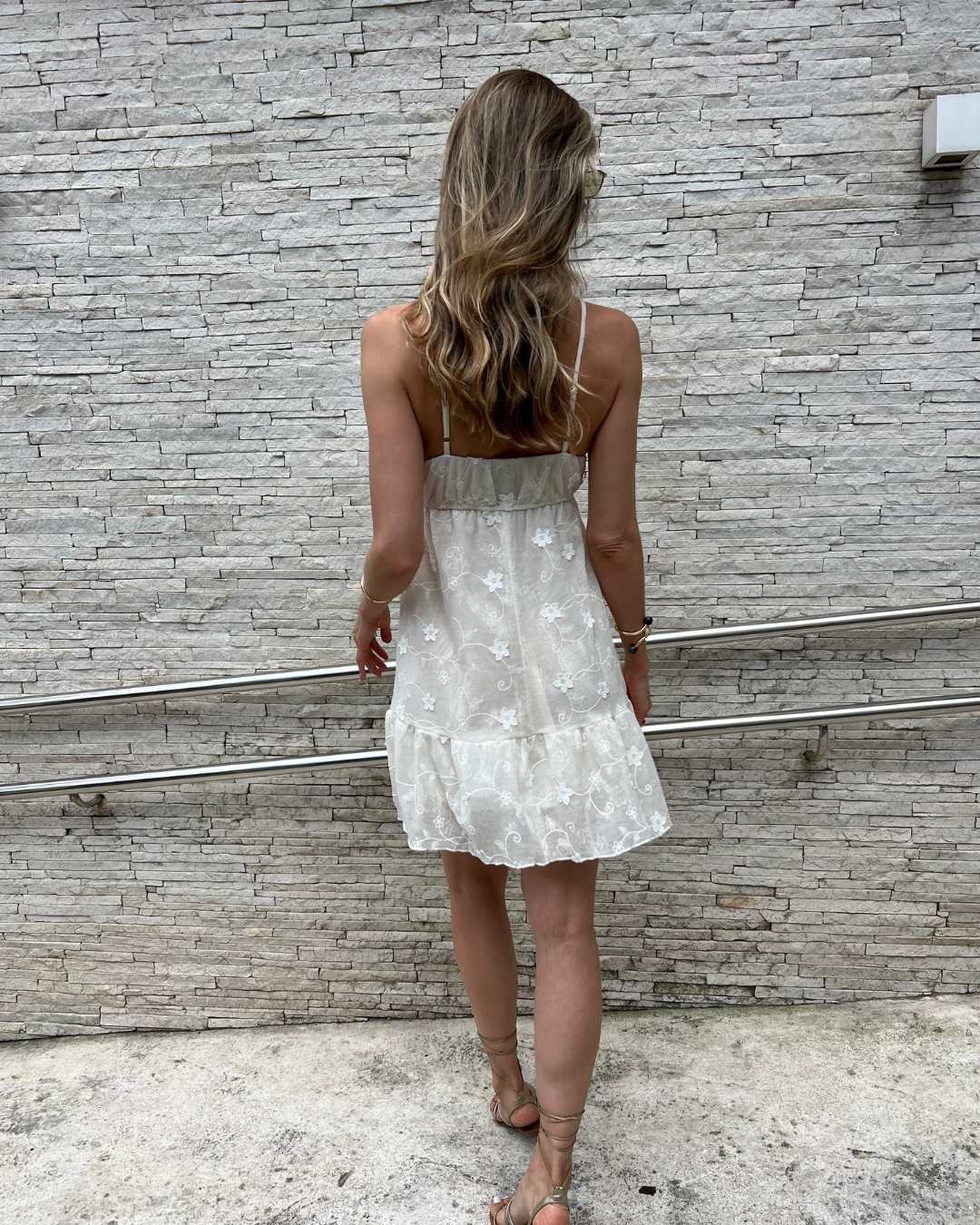 Vestido Curto Floral Eva
