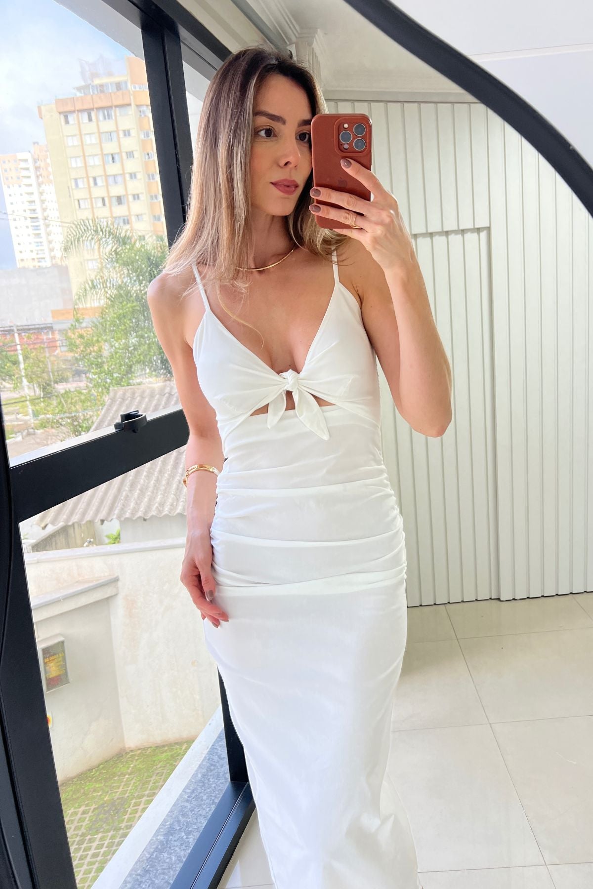 Vestido Midi em Poliamida Drapeado e Amarração no Busto Daniela