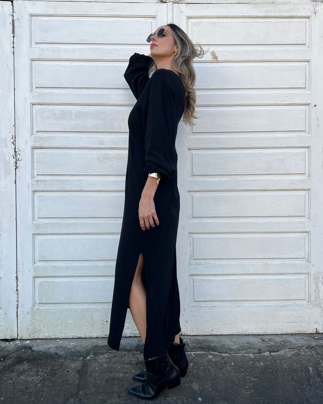 Vestido Amplo Decote V com Fenda Vanessa