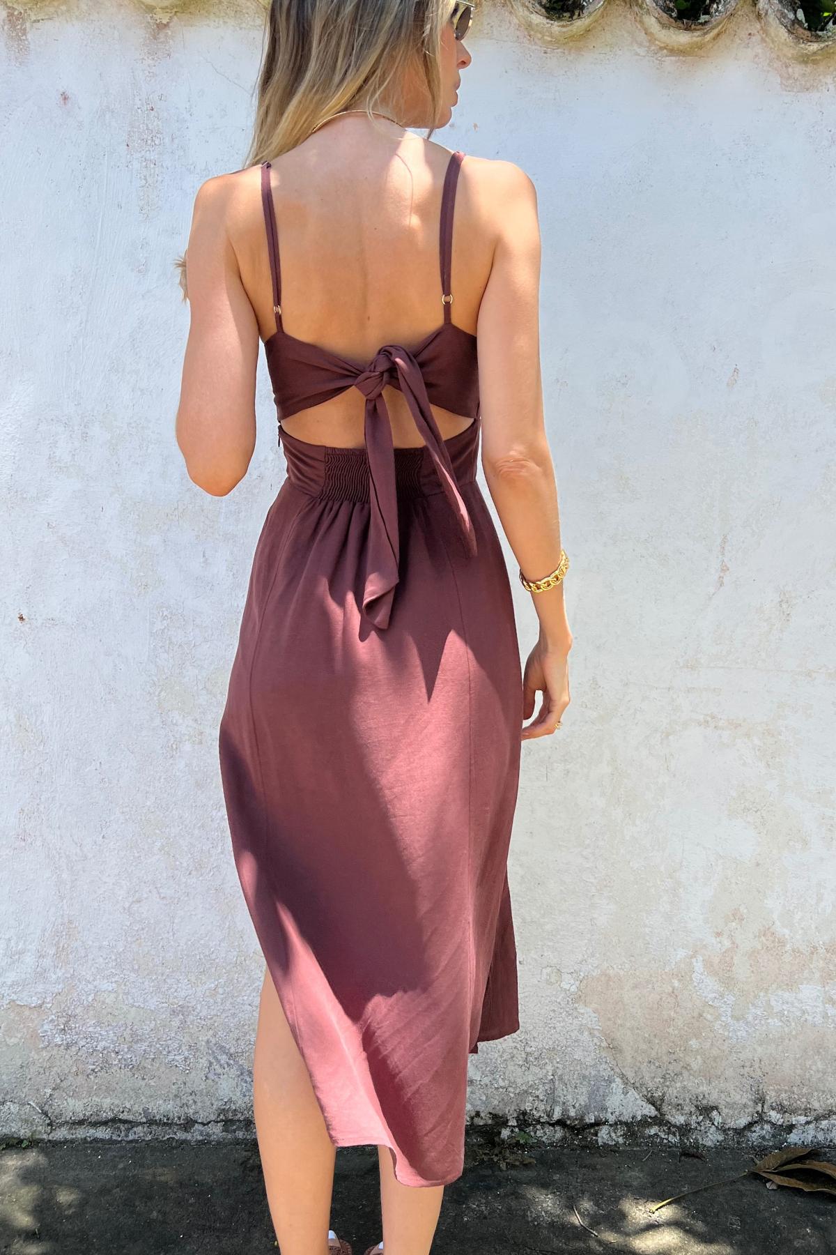 Vestido Midi Com Busto Estruturado E Fenda Agata
