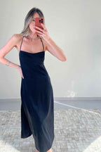 Vestido Midi Acetinado Costas Abertas e Fendas Kate