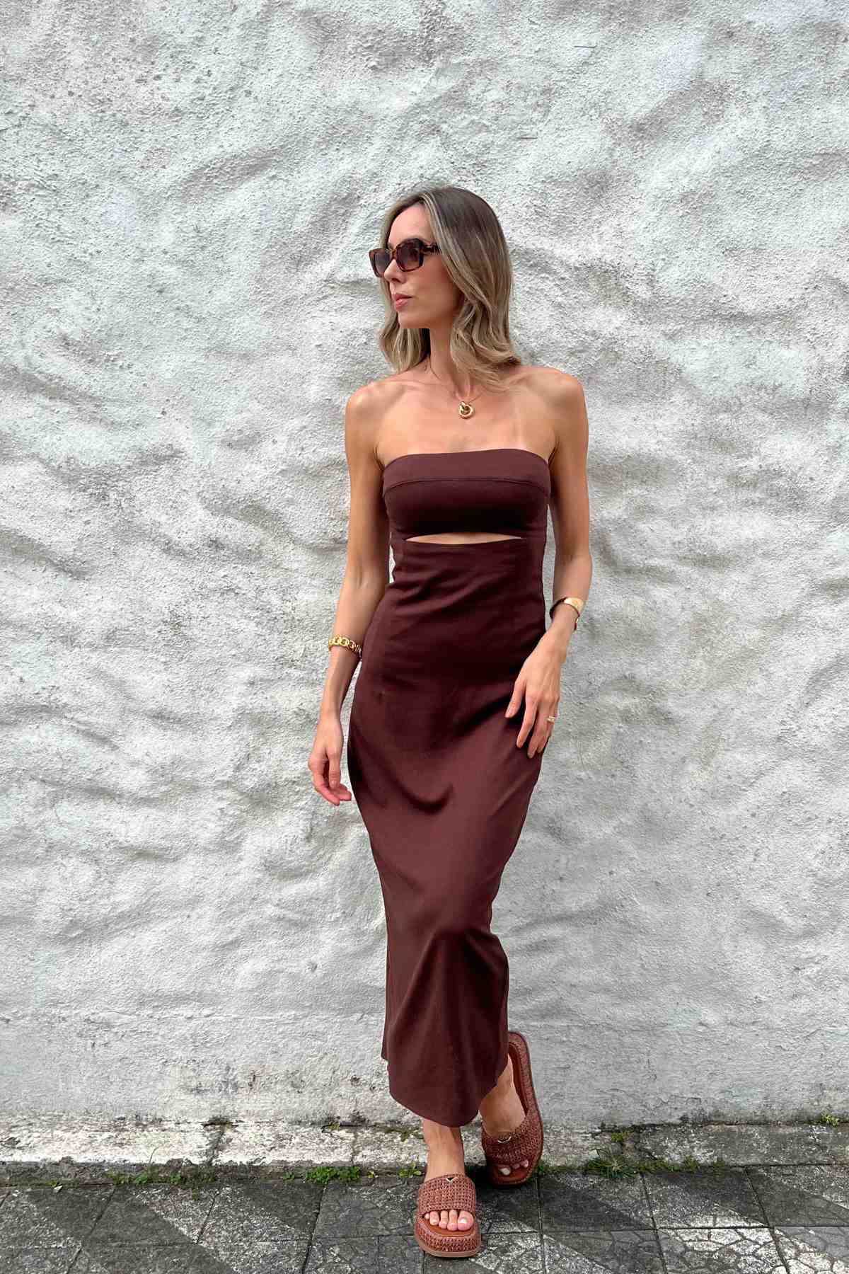Vestido Tomara que Caia com Recorte no Busto Rebeca